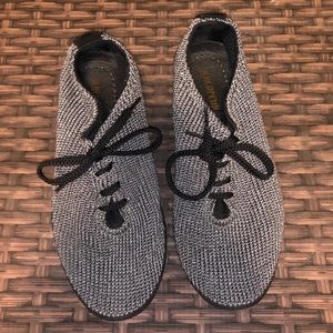 Arcopedico Women's LS Oxford Titanium Fabric